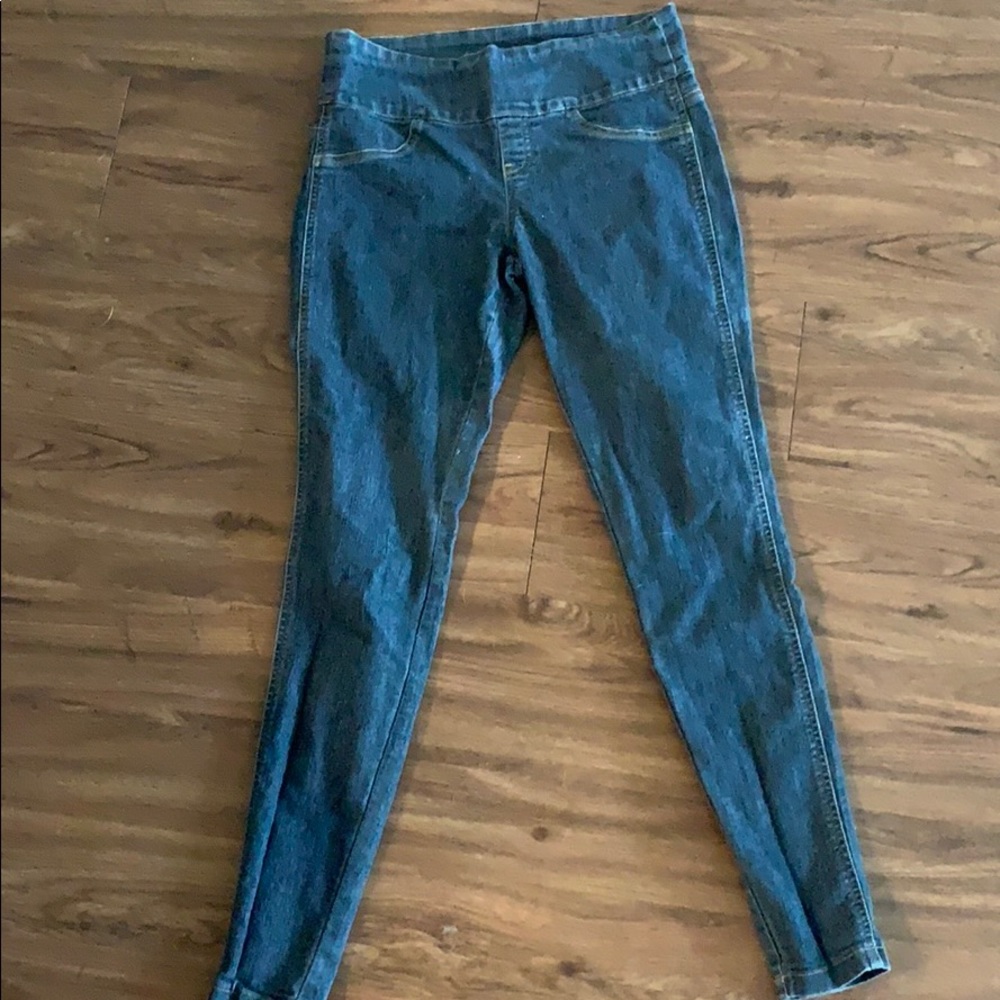 Stretchy jeans